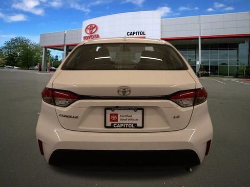 Certified 2025 Toyota Corolla LE w/ LE Premium Package FWD image 4