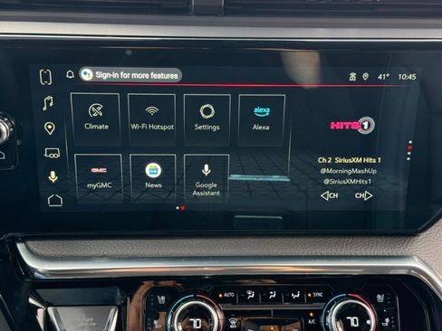 Used 2025 GMC Sierra 2500 Denali w/ Technology Package image 30