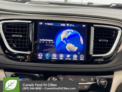 Used 2018 Chrysler Pacifica Limited w/ Advanced Safetytec Group image 22