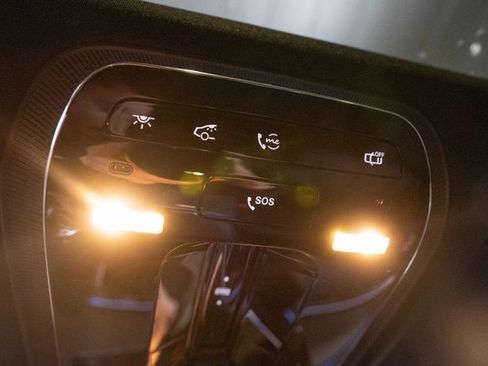 New 2026 Mercedes-Benz E 350 4MATIC Sedan image 20