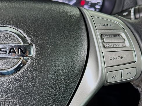 Used 2017 Nissan Altima 2.5 SV image 14