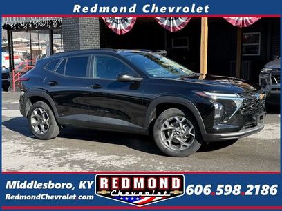 Used 2025 Chevrolet Trax LT