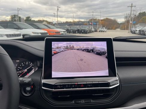 New 2026 Jeep Compass Limited image 27