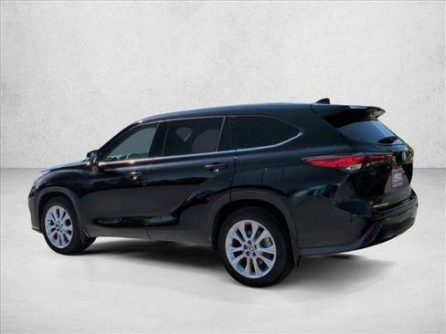 Used 2020 Toyota Highlander Limited AWD/4WD image 6