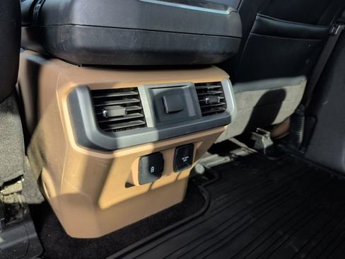 Used 2022 Ford F150 Lariat AWD/4WD image 39