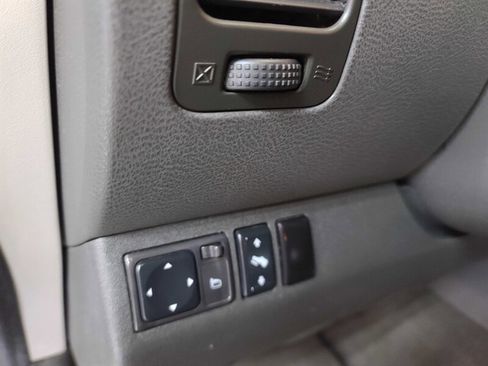 Used 2006 Nissan Pathfinder SE w/ (P01) Se Premium Pkg image 23