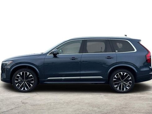 Certified 2025 Volvo XC90 B6 Plus image 7