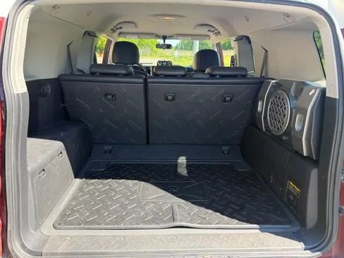 Used 2008 Toyota FJ Cruiser 4WD image 33