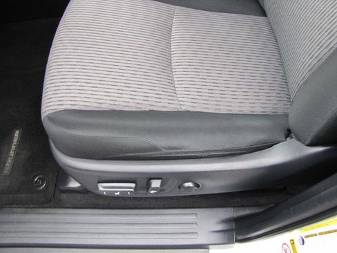 Used 2018 Toyota 4Runner SR5 image 23