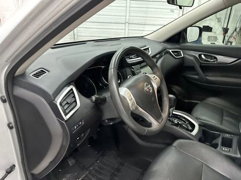 Used 2015 Nissan Rogue SL w/ SL Premium Package FWD image 9