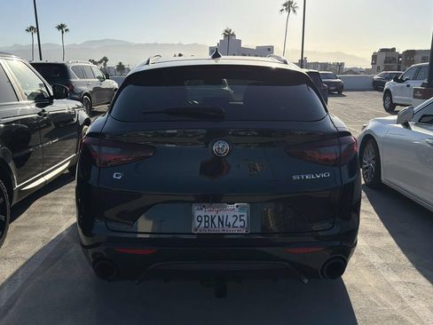 Used 2022 Alfa Romeo Stelvio Veloce AWD/4WD image 18