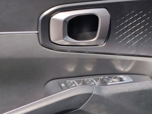 Used 2023 Kia Sorento S w/ Panoramic Sunroof Package FWD image 13