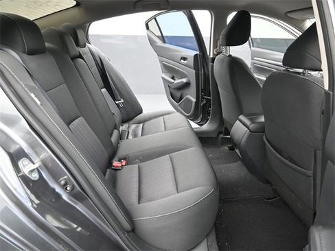 Used 2022 Nissan Altima 2.5 SV image 10