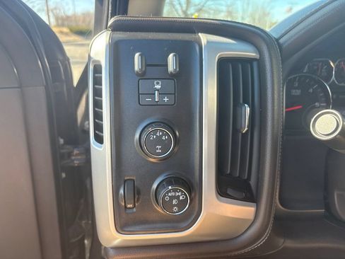 Used 2015 GMC Sierra 2500 SLT AWD/4WD image 19