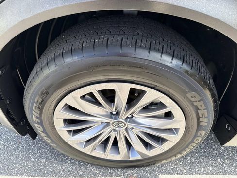 Used 2025 MAZDA CX-90 3.3 Turbo w/ Select Package image 12