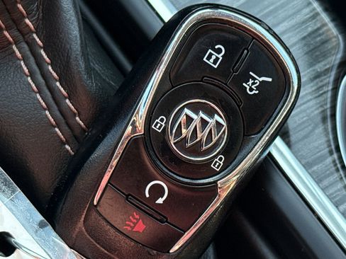 Used 2018 Buick Envision Essence w/ LPO, Cargo Package FWD image 35