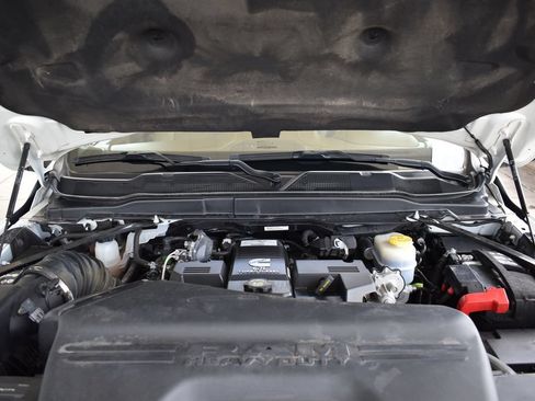 Used 2024 RAM 2500 Limited AWD/4WD image 13