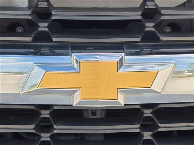 Used 2017 Chevrolet Silverado 1500 LT RWD image 23