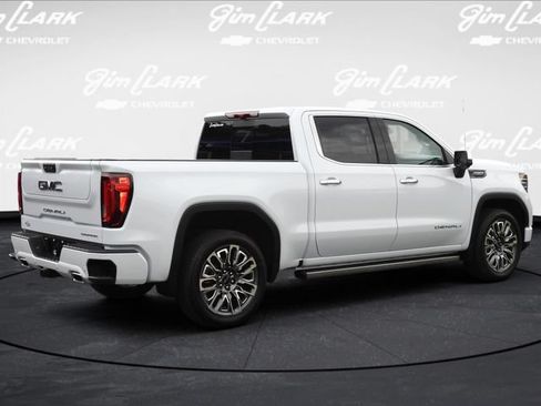 Used 2026 GMC Sierra 1500 Denali Ultimate AWD/4WD image 32