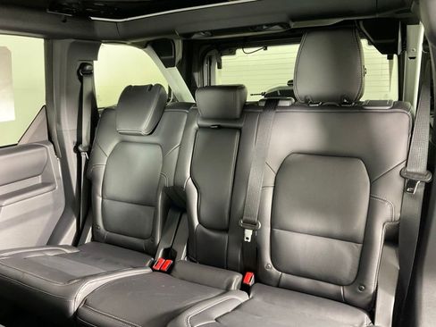 New 2026 Ford Bronco Outer Banks w/ Sasquatch Package AWD/4WD image 16