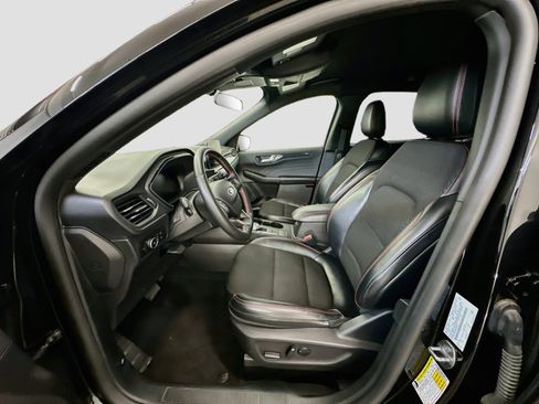 Used 2025 Ford Escape ST-Line Select AWD/4WD image 13