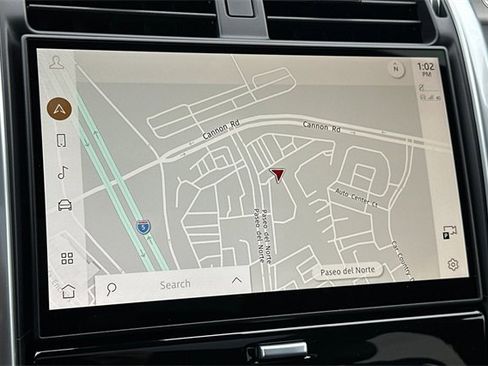 Certified 2024 Land Rover Discovery Dynamic SE image 18