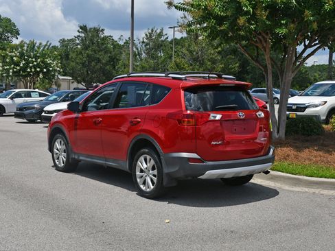 Used 2015 Toyota RAV4 Limited w/ Outdoor Package FWD image 3