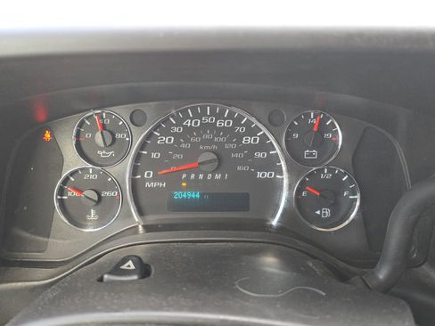 Used 2019 Chevrolet Express 2500 RWD 2500 135 w/ Communications Package image 22