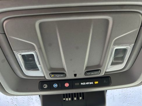 Used 2022 Chevrolet Silverado 1500 RST image 36