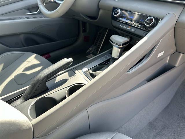 New 2026 Hyundai Elantra Sport FWD image 27