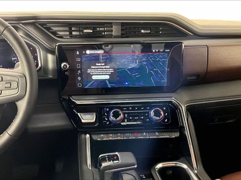 Certified 2026 GMC Sierra 1500 Denali Ultimate image 7