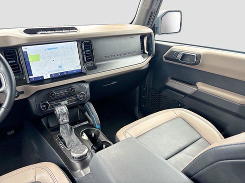 Used 2023 Ford Bronco Wildtrak AWD/4WD image 27
