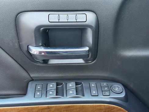 Used 2018 Chevrolet Silverado 1500 LTZ w/ Sport Package image 23