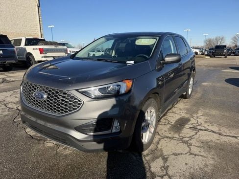 Certified 2024 Ford Edge SEL w/ Convenience Package image 2