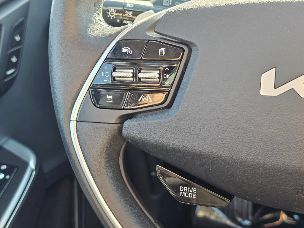 Used 2024 Kia EV6 Light RWD image 25