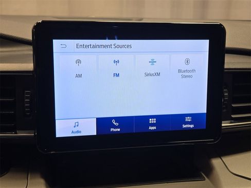 Used 2023 Ford Explorer XLT w/ Equipment Group 202A image 23