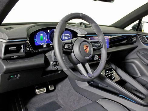 Certified 2025 Porsche Macan 4S Electric image 4