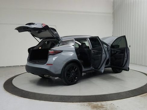 Used 2023 Nissan Murano SV w/ SV Midnight Edition Package FWD image 16