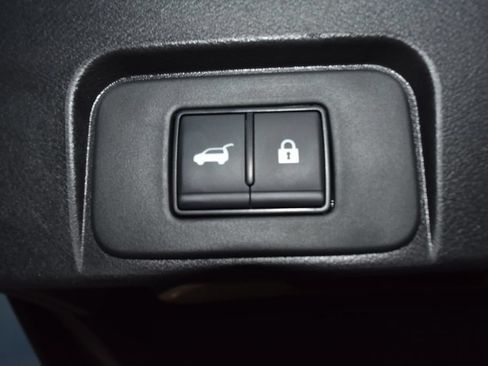 Used 2026 Nissan Rogue SV AWD/4WD image 28