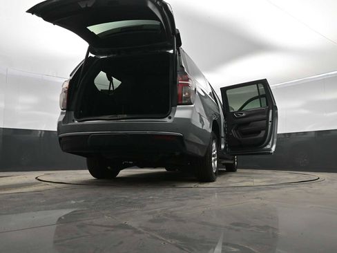 Used 2024 Chevrolet Suburban LT image 42