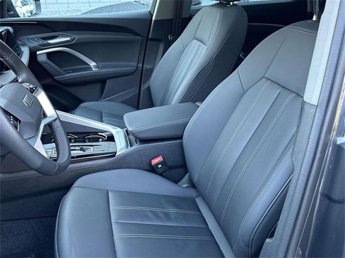 Certified 2025 Audi Q5 Premium w/ Convenience Package image 20