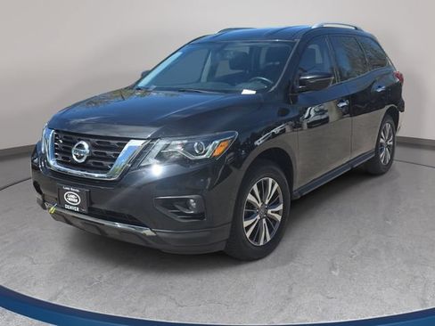 Used 2018 Nissan Pathfinder SV AWD/4WD image 1