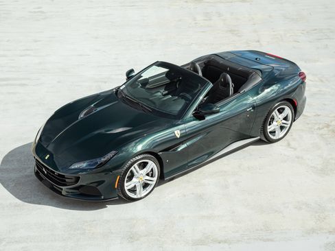 Certified 2023 Ferrari Portofino M image 8