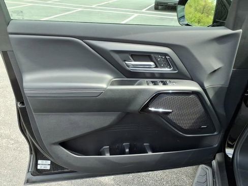 New 2026 Chevrolet Silverado EV LT w/ Plus Package AWD/4WD image 12
