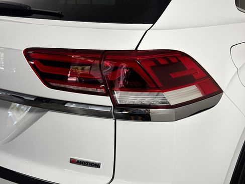 Used 2021 Volkswagen Atlas Cross Sport SE w/ Panoramic Sunroof Package AWD/4WD image 34