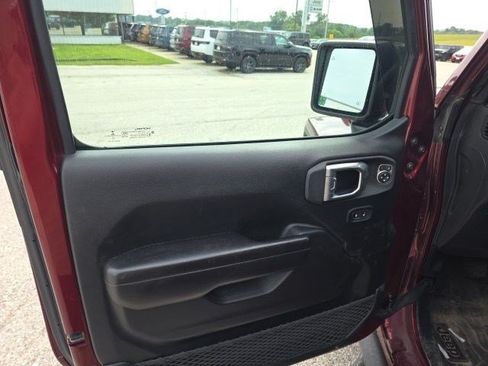 Used 2021 Jeep Gladiator Sport AWD/4WD image 15