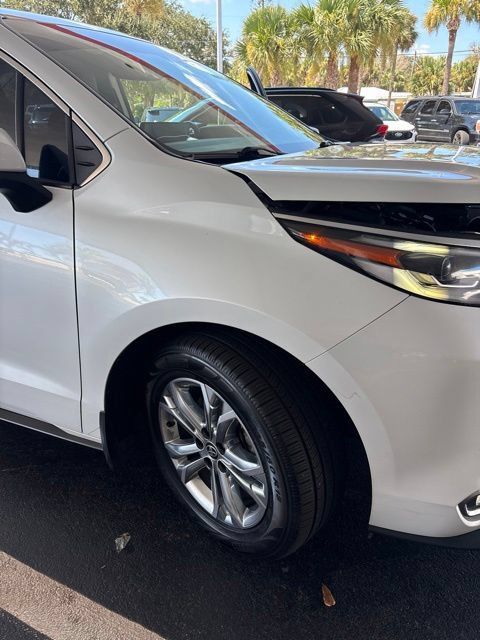 Used 2022 Toyota Sienna Platinum AWD/4WD image 4