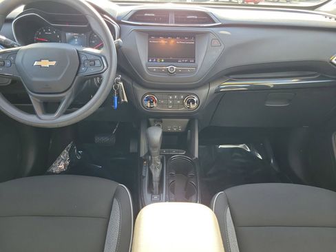 Used 2023 Chevrolet TrailBlazer LS image 11