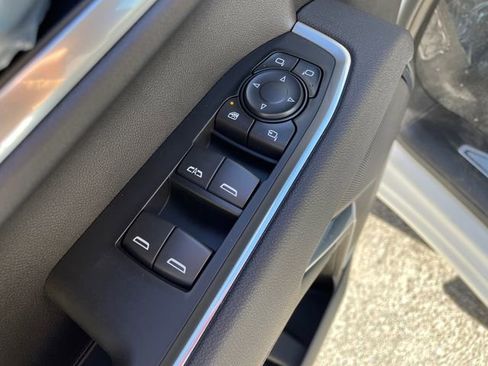 New 2026 Chevrolet Silverado 3500 LT image 21