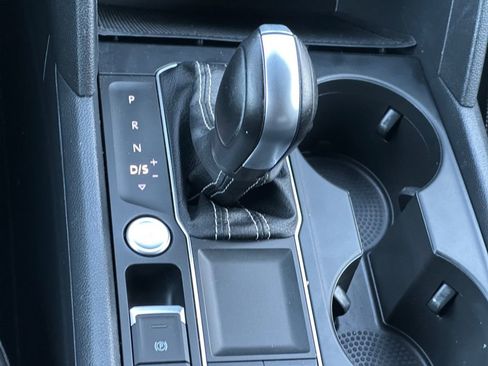 Used 2022 Volkswagen Atlas SE image 16